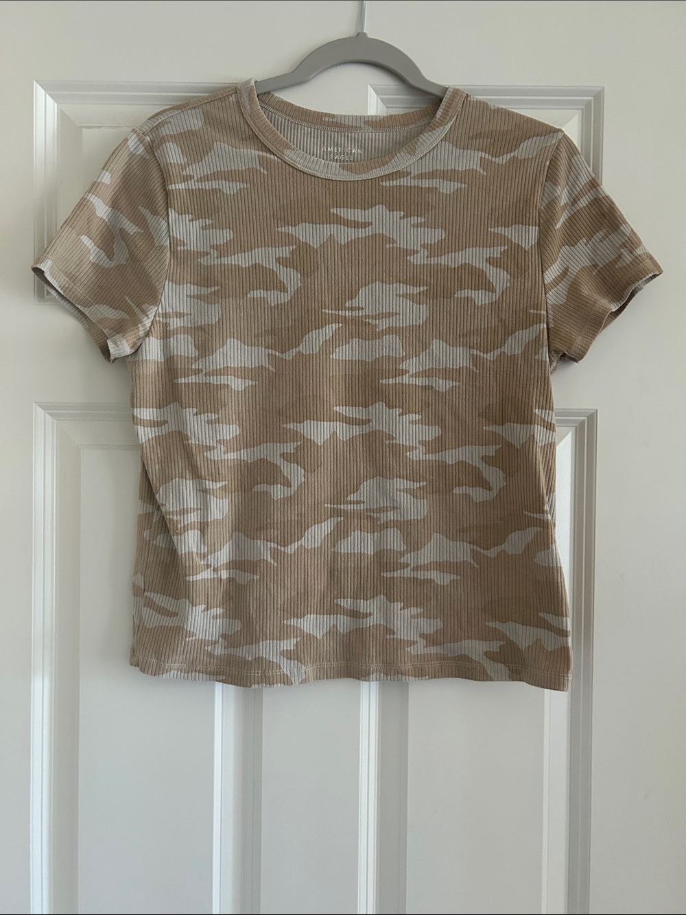 American Eagle camo Tee xl
